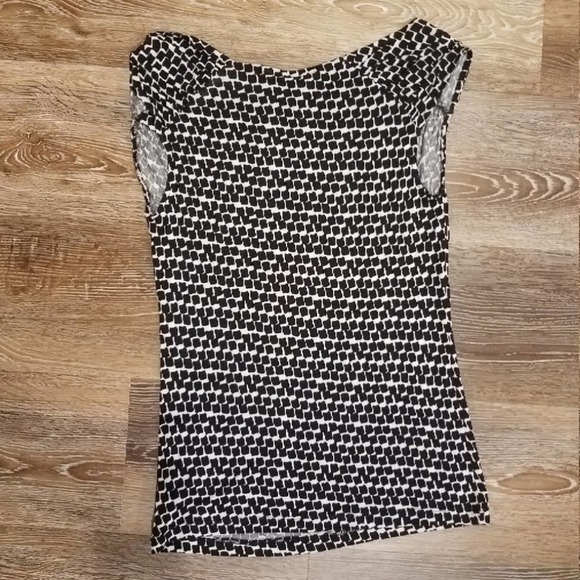 𝅺OLD Navy Soft Stretchy Top XS NWT - Picture 5 of 5